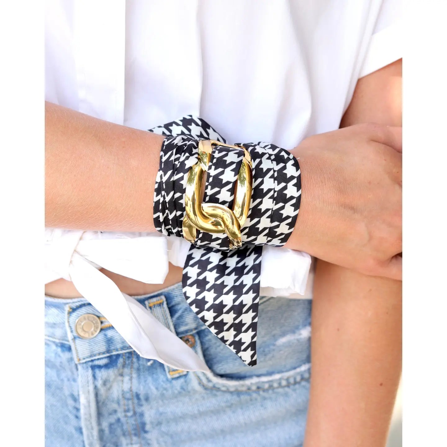 Caroline Hill- Serafina Scarf Bracelet Black White